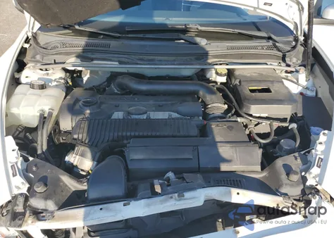 2013 Volvo C30 T5 из США, поврежденный, VIN YV1672MK6D2306072